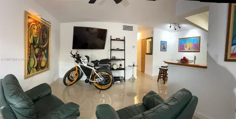 Undisclosed, Hollywood, FL 33020