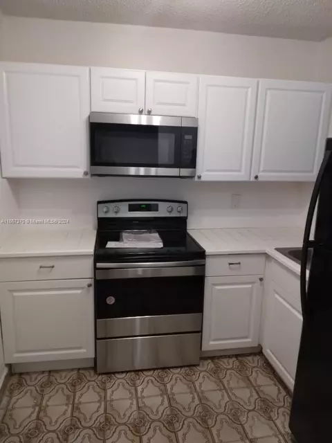 Other - 380 E 35th St #2107, Hialeah, FL 33013 photo 1 of 7