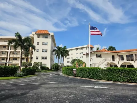 20 Yacht Club Dr #102, North Palm Beach, FL 33408