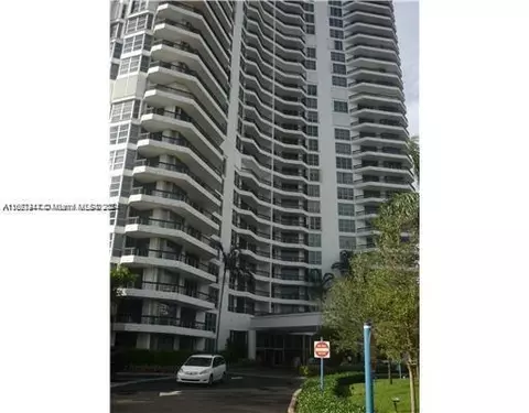3530 Mystic Pointe Dr #308, Aventura, FL 33180