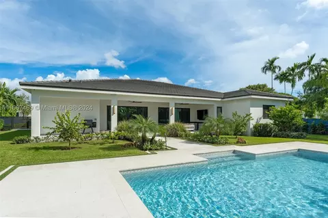 7300 SW 60th St, Miami, FL 33143