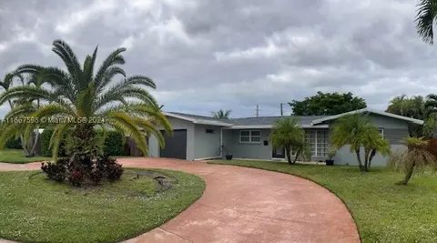 441 NW 37th St, Oakland Park, FL 33309