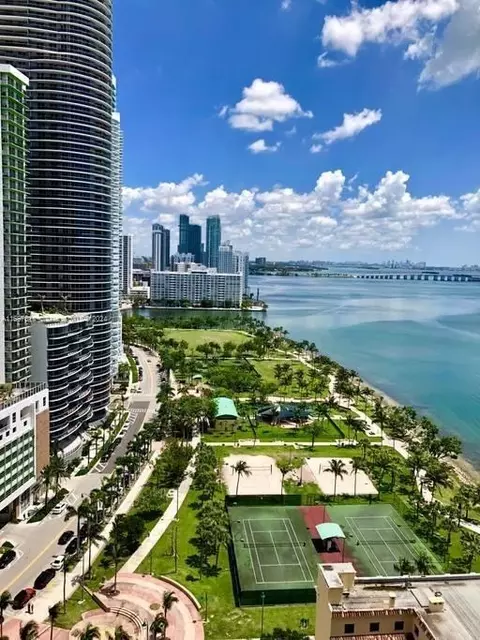 1717 N Bayshore Dr #A2539, Miami, FL 33132