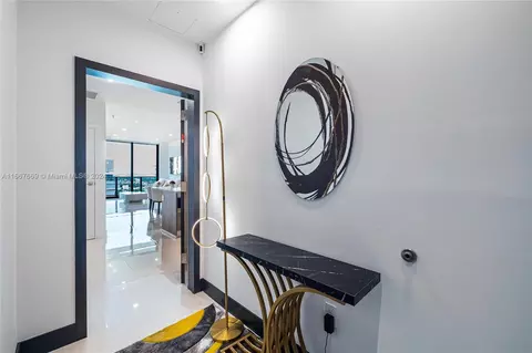 801 S Miami Ave #4910, Miami, FL 33130