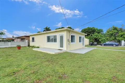 10420 NW 22nd Ave, Miami, FL 33147