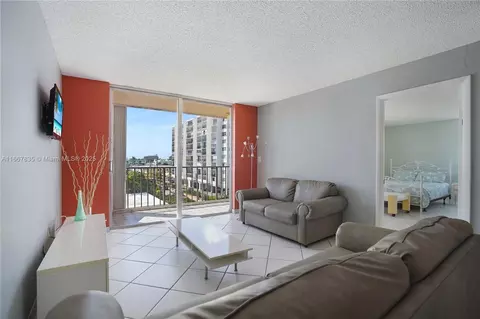 7921 Byron Ave #507, Miami Beach, FL 33141