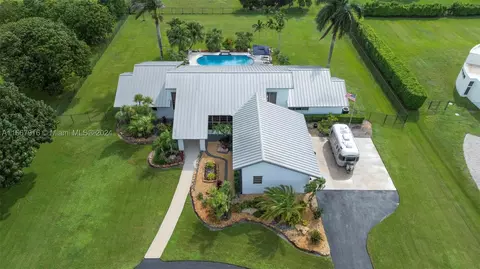 3420 SW 117th Ave, Davie, FL 33330