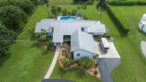 3420 SW 117th Ave, Davie, FL 33330