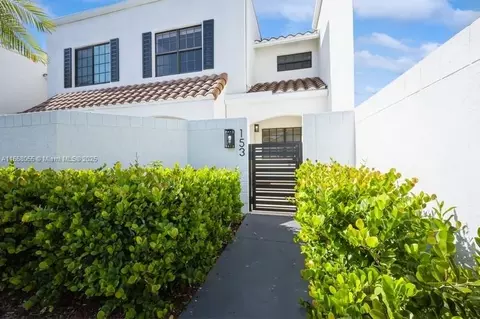 21216 Harbor Way #153-15, Aventura, FL 33180