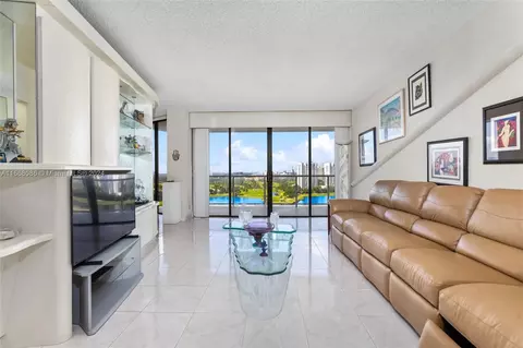 20281 E Country Club Dr #1709, Aventura, FL 33180