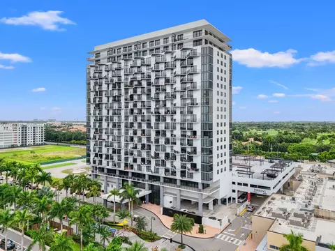 5252 NW 85th Ave #606, Doral, FL 33166