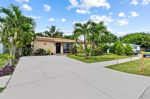 4421 SW 24th St, Fort Lauderdale, FL 33317