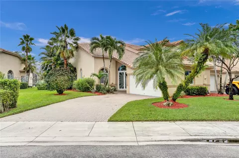 5150 W Madison Lakes Cir W, Davie, FL 33328