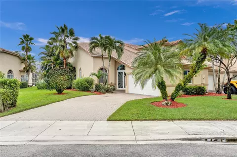 5150 W Madison Lakes Cir W, Davie, FL 33328