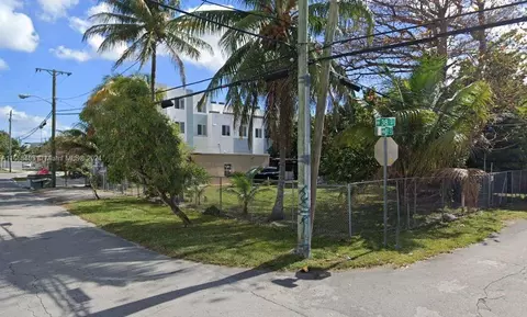 3737 NW 20th Ct, Miami, FL 33142