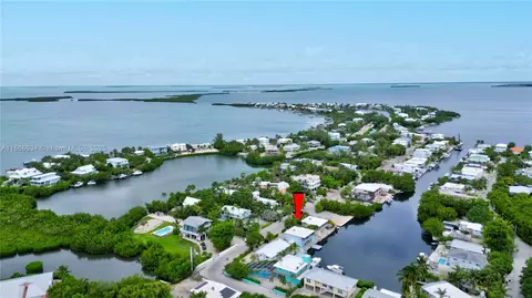 6 Jean La Fitte Dr, Key Largo, FL 33037
