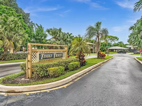 523 Trace Cir #201, Deerfield Beach, FL 33441