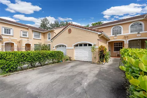 14807 Balgowan Rd #102-12, Miami Lakes, FL 33016