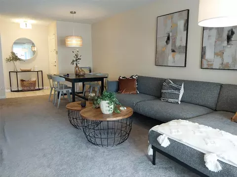 280 NW 69th Ave #275, Plantation, FL 33317