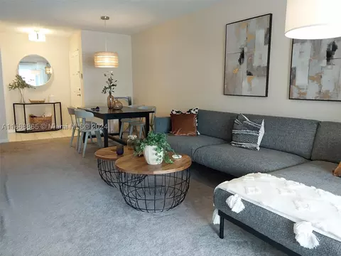 280 NW 69th Ave #275, Plantation, FL 33317