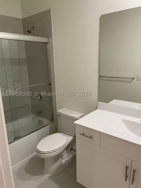 3415 W 112th Ter, Hialeah, FL 33018 photo 16