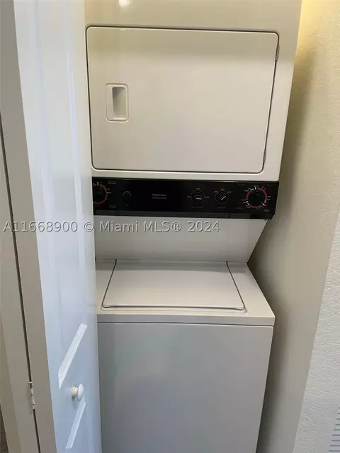 3415 W 112th Ter, Hialeah, FL 33018 photo 13