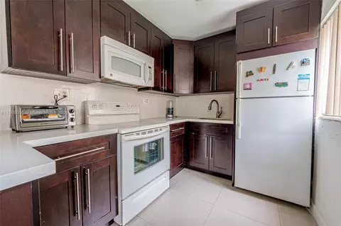 259 E 4th Ave #1, Hialeah, FL 33010 photo 4