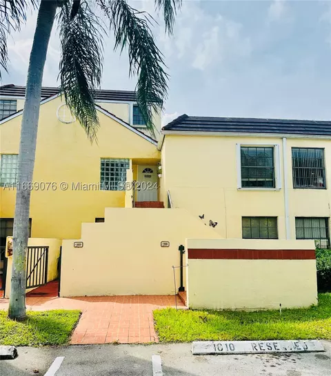 13006 SW 88th Ter N #202-A, Miami, FL 33186