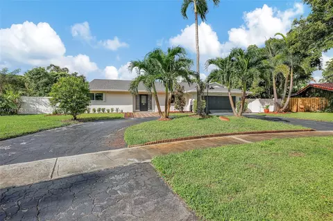 1491 SW 70th Ter, Plantation, FL 33317