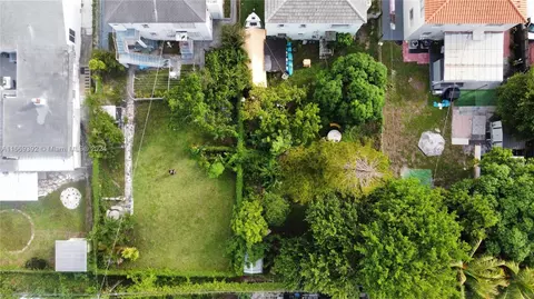 View/Area - 341 E 14th St, Hialeah, FL 33010 photo 17 of 18
