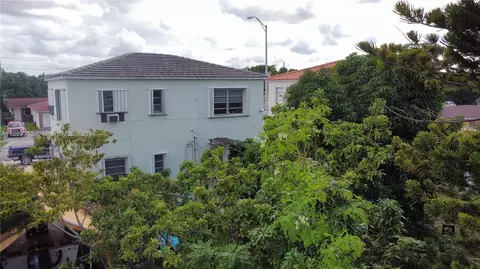 View/Area - 341 E 14th St, Hialeah, FL 33010 photo 12 of 18