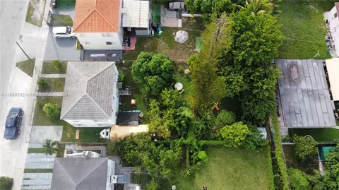 View/Area - 341 E 14th St, Hialeah, FL 33010 photo 16 of 18