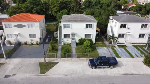 341 E 14th St, Hialeah, FL 33010