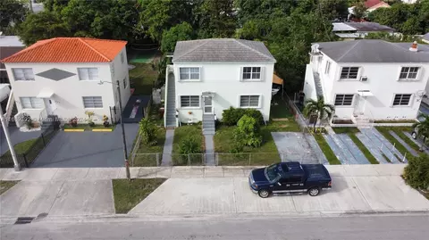 View/Area - 341 E 14th St, Hialeah, FL 33010 photo 3 of 18