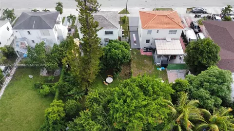 View/Area - 341 E 14th St, Hialeah, FL 33010 photo 11 of 18