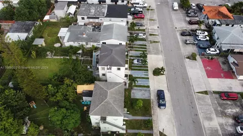 View/Area - 341 E 14th St, Hialeah, FL 33010 photo 10 of 18