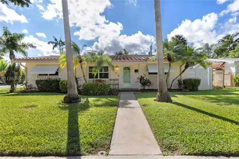 809 NW 8th Ave, Dania Beach, FL 33004