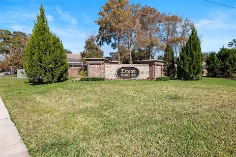 4201 NW 66th Ave, Coral Springs, FL 33067
