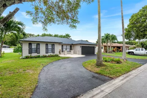 10914 NW 21st Pl, Coral Springs, FL 33071