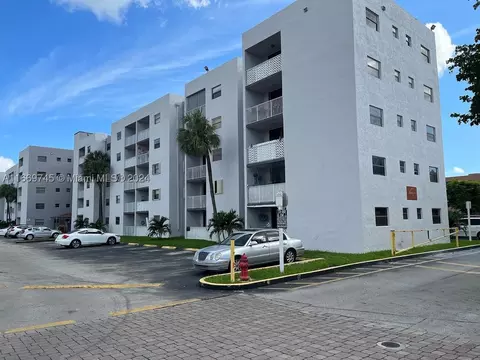 8075 NW 7th St #109, Miami, FL 33126