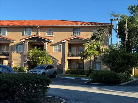 17455 NW 75th Pl #201, Hialeah, FL 33015 photo 1