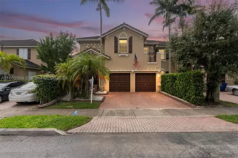15314 SW 8th Way #15314, Miami, FL 33194