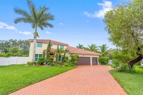 7139 W Mariposa Cir W, Southwest Ranches, FL 33331