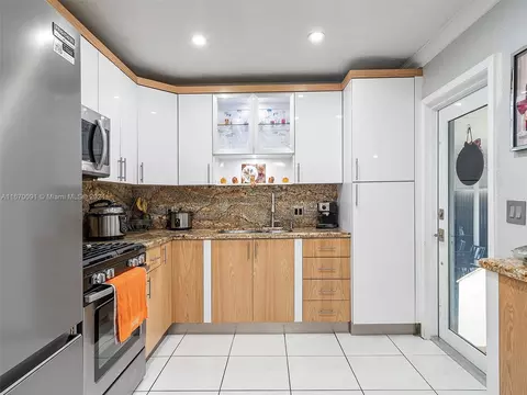 100 W 64th Ter, Hialeah, FL 33012 photo 17