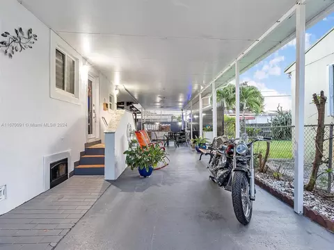 100 W 64th Ter, Hialeah, FL 33012 photo 39