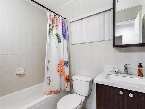 100 W 64th Ter, Hialeah, FL 33012 photo 31
