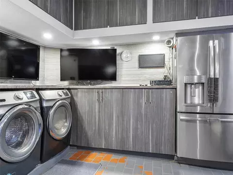 100 W 64th Ter, Hialeah, FL 33012 photo 43