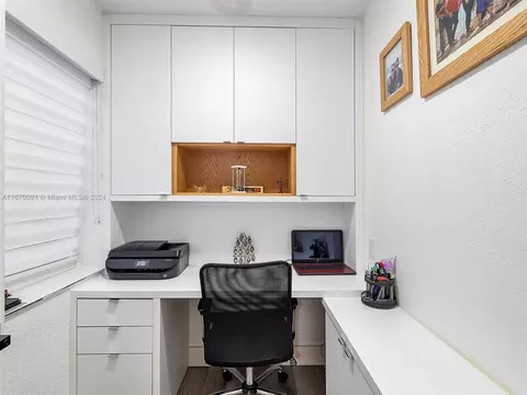 100 W 64th Ter, Hialeah, FL 33012 photo 32