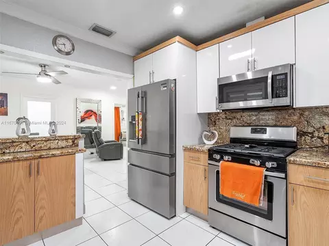 100 W 64th Ter, Hialeah, FL 33012 photo 20
