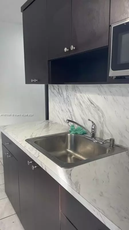 100 W 64th Ter, Hialeah, FL 33012 photo 35